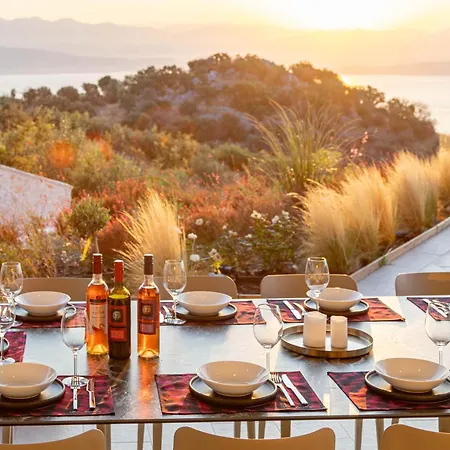 Eleas Ikos Estate By Whitedreamvillas Anapaftiria