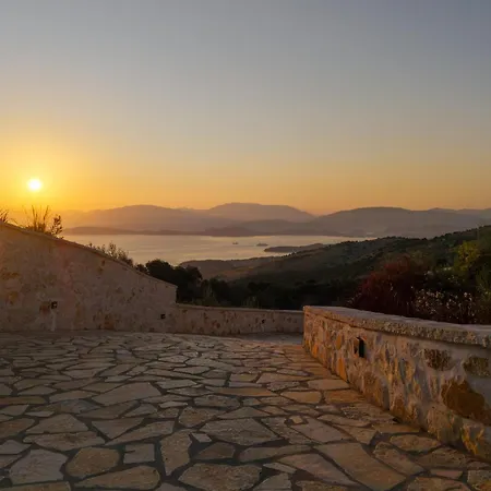 别墅 Eleas Ikos Estate By Whitedreamvillas Anapaftíria